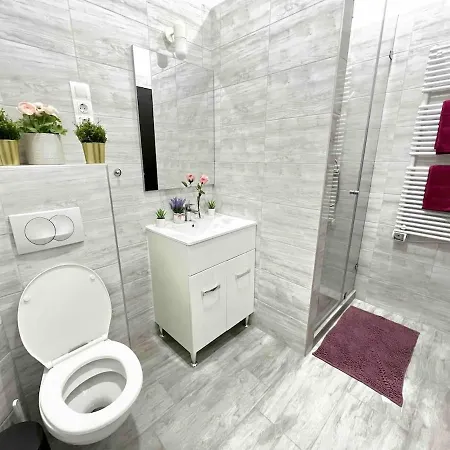 Cozy & Modern 2min From Synague * Budapest